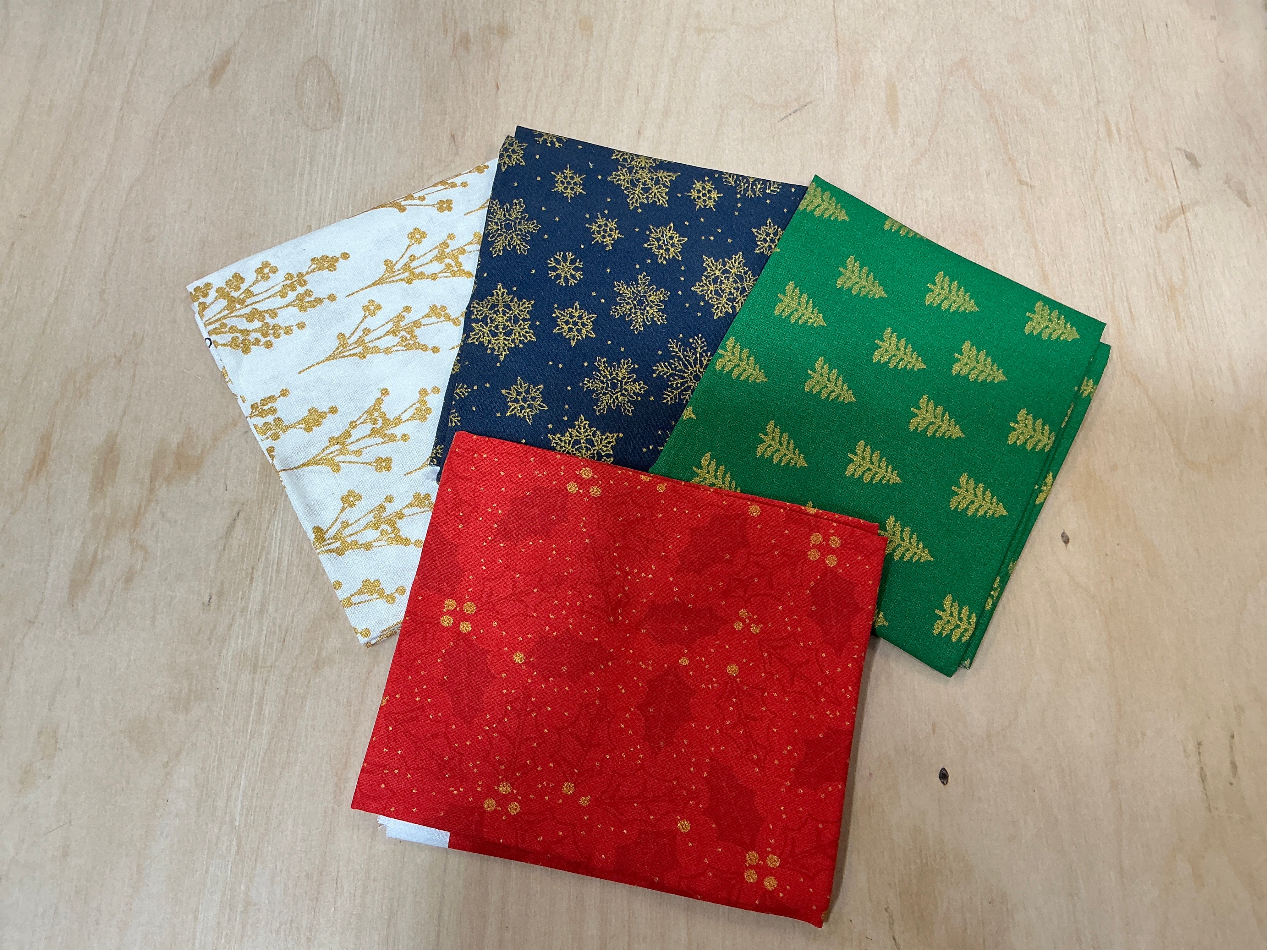 Simple Metallic Fat Quarters