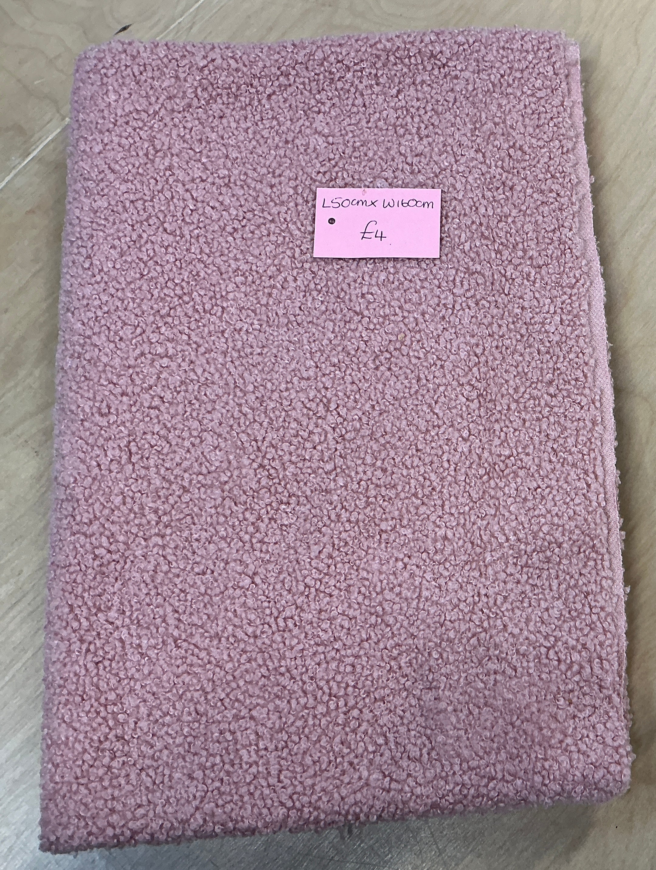 REMNANT  - L50cm x W160cm Pink Boucle