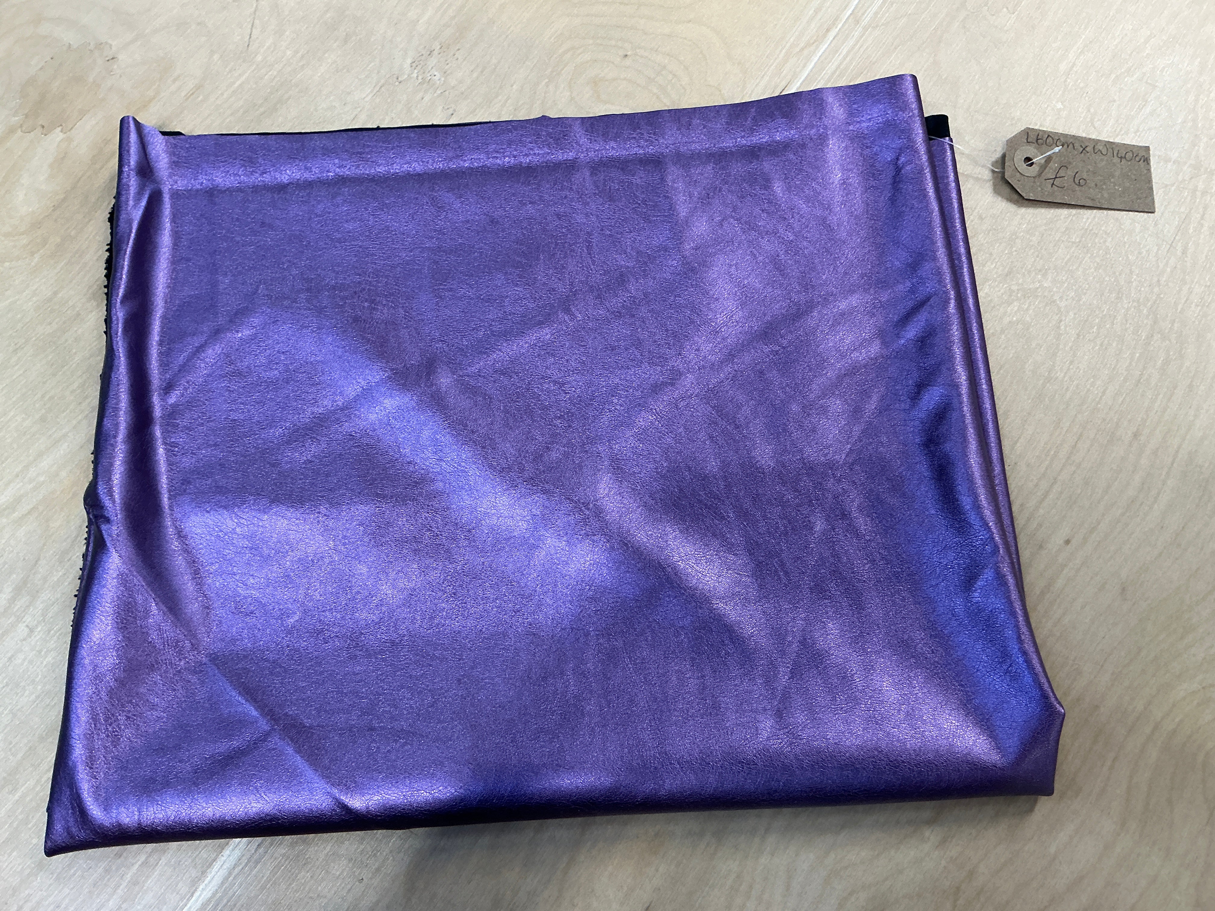 REMNANT  - L60cm x W140cm Plum Leatherette