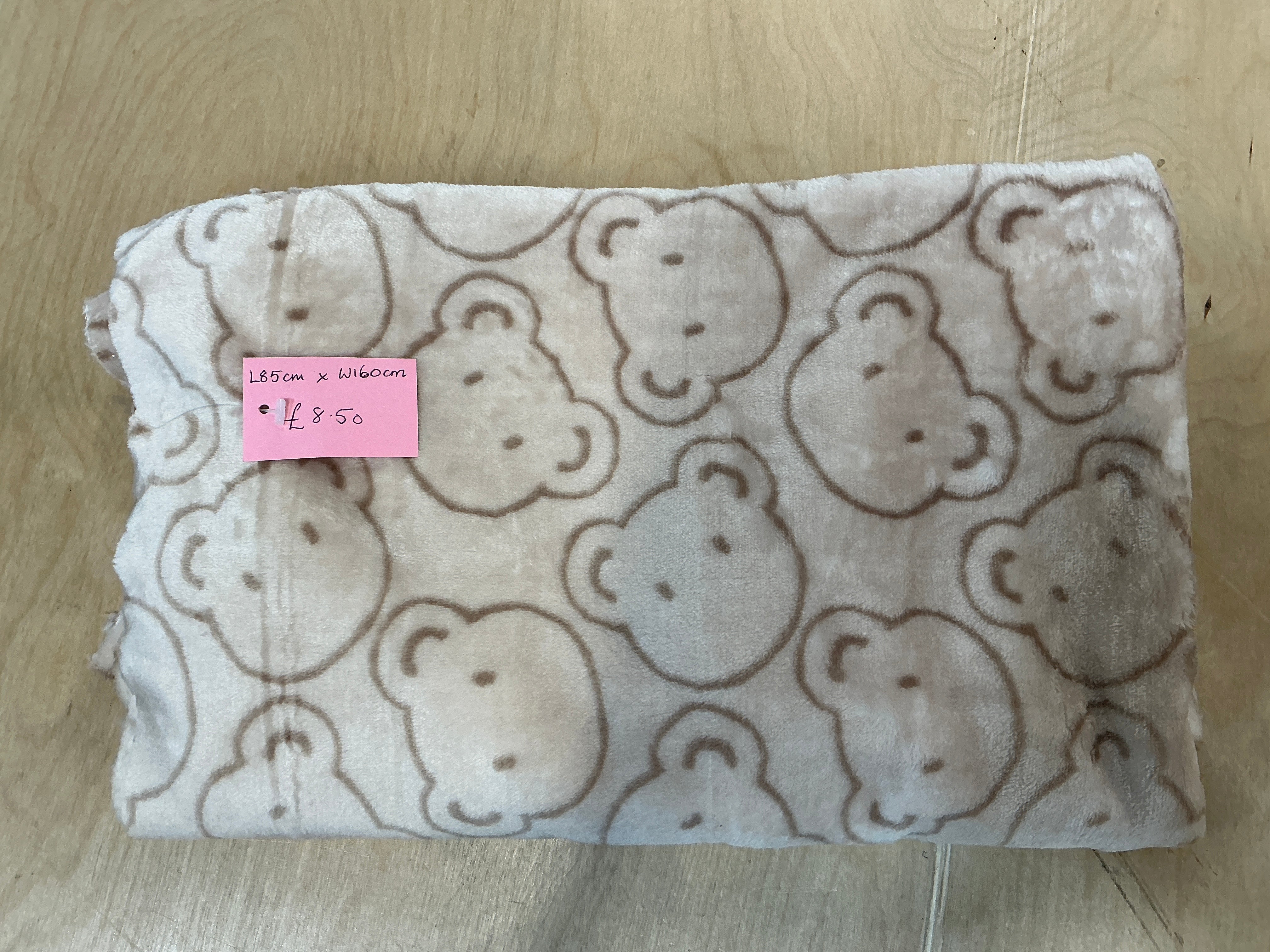 REMNANT - L85cm x W160cm Teddy Faces Fleece