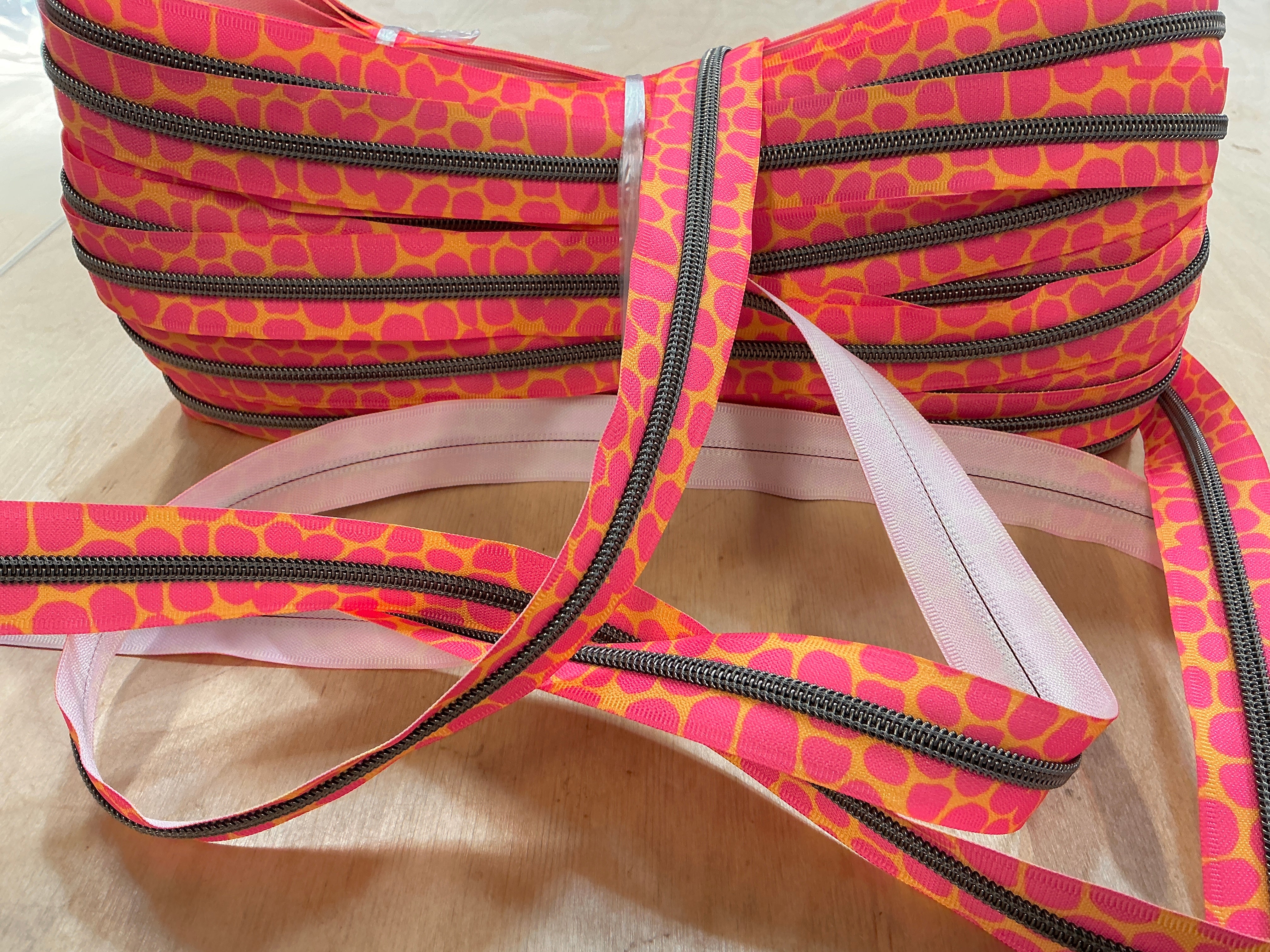 Fruit Salad Spoldge with Pewter Teeth Continuous Zipper Tape
