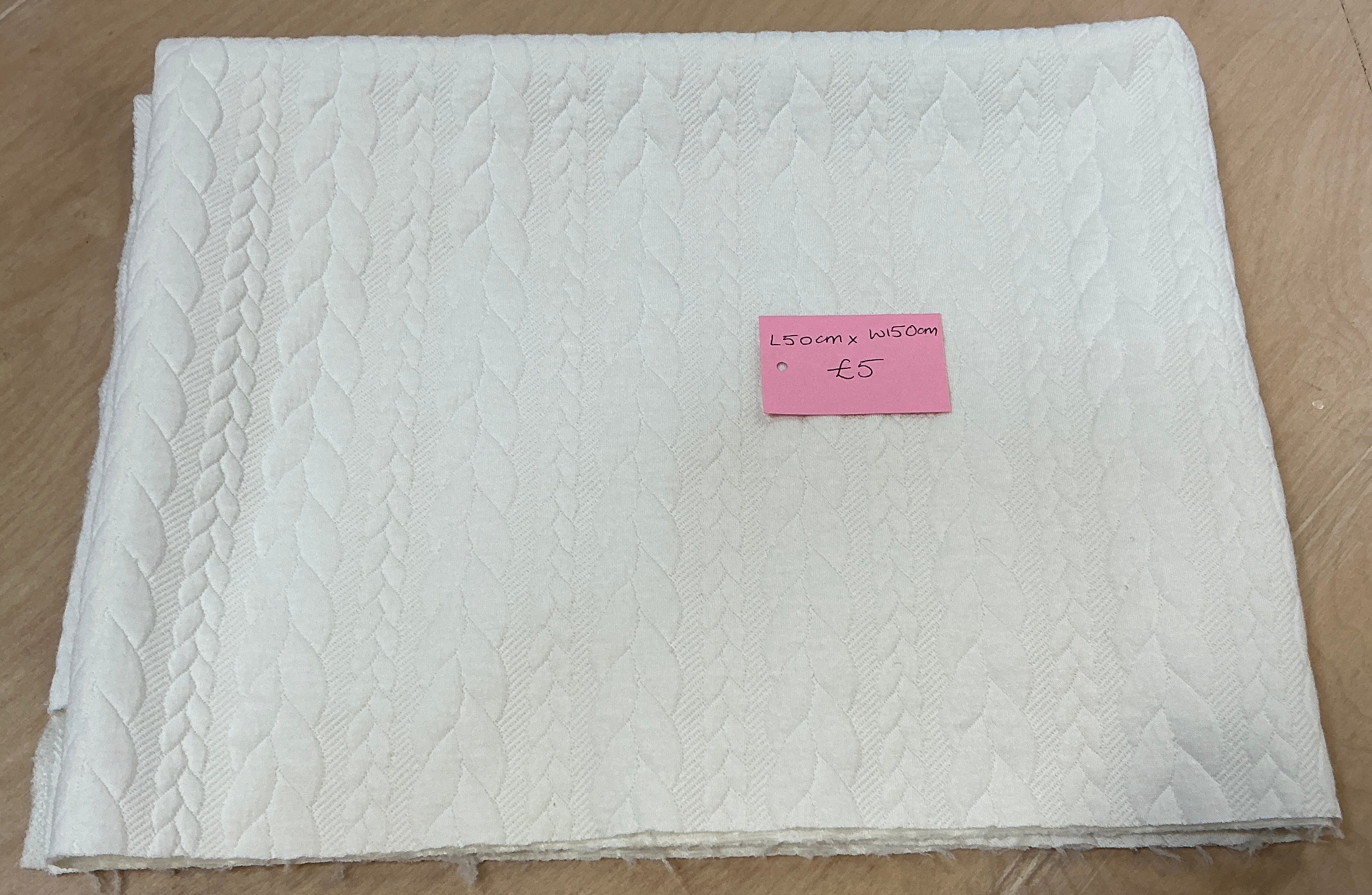 Remnant L50cm x W150cm Ecru Cable Knit