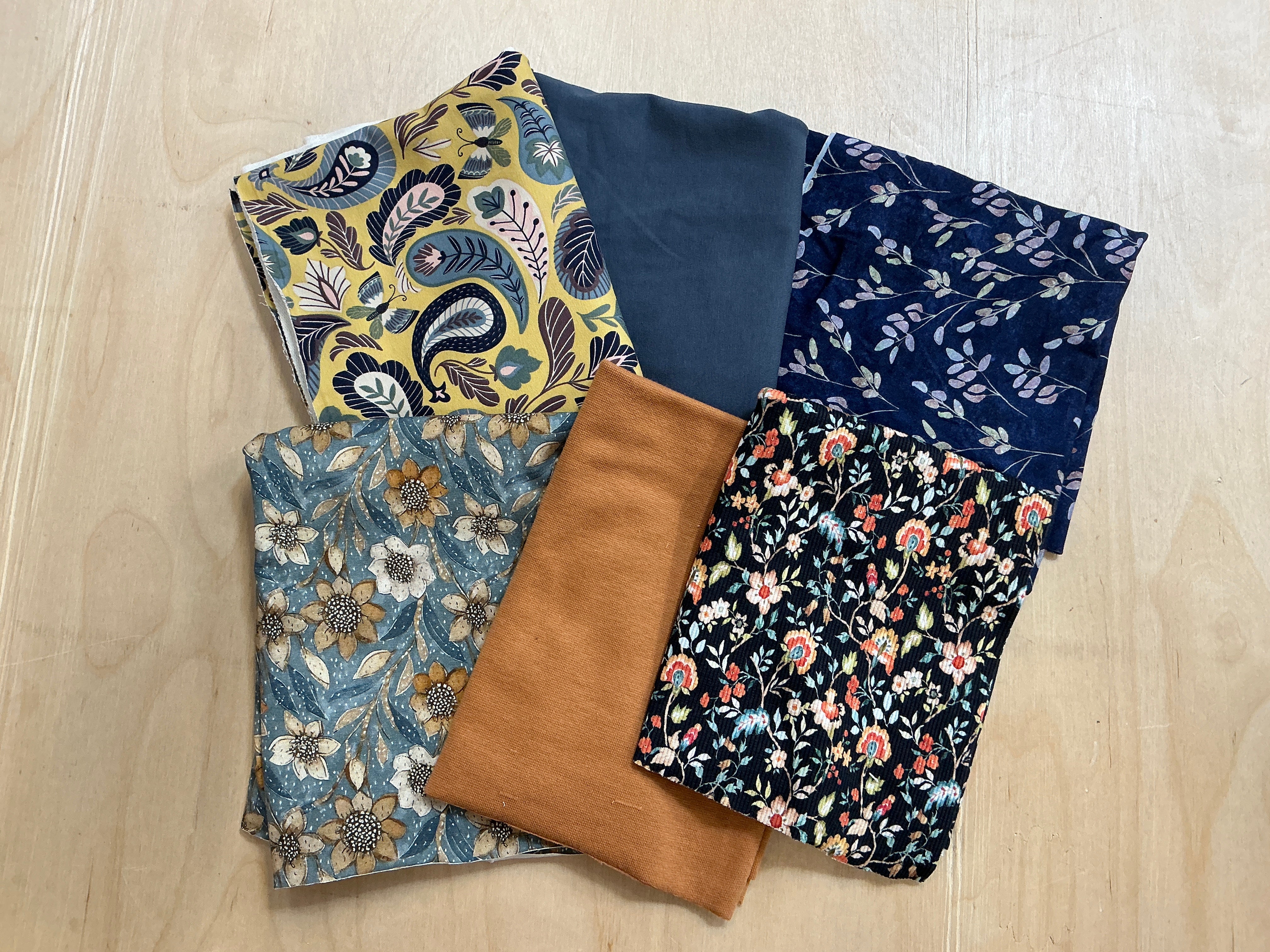 Dusky Floral Stretch Bundle