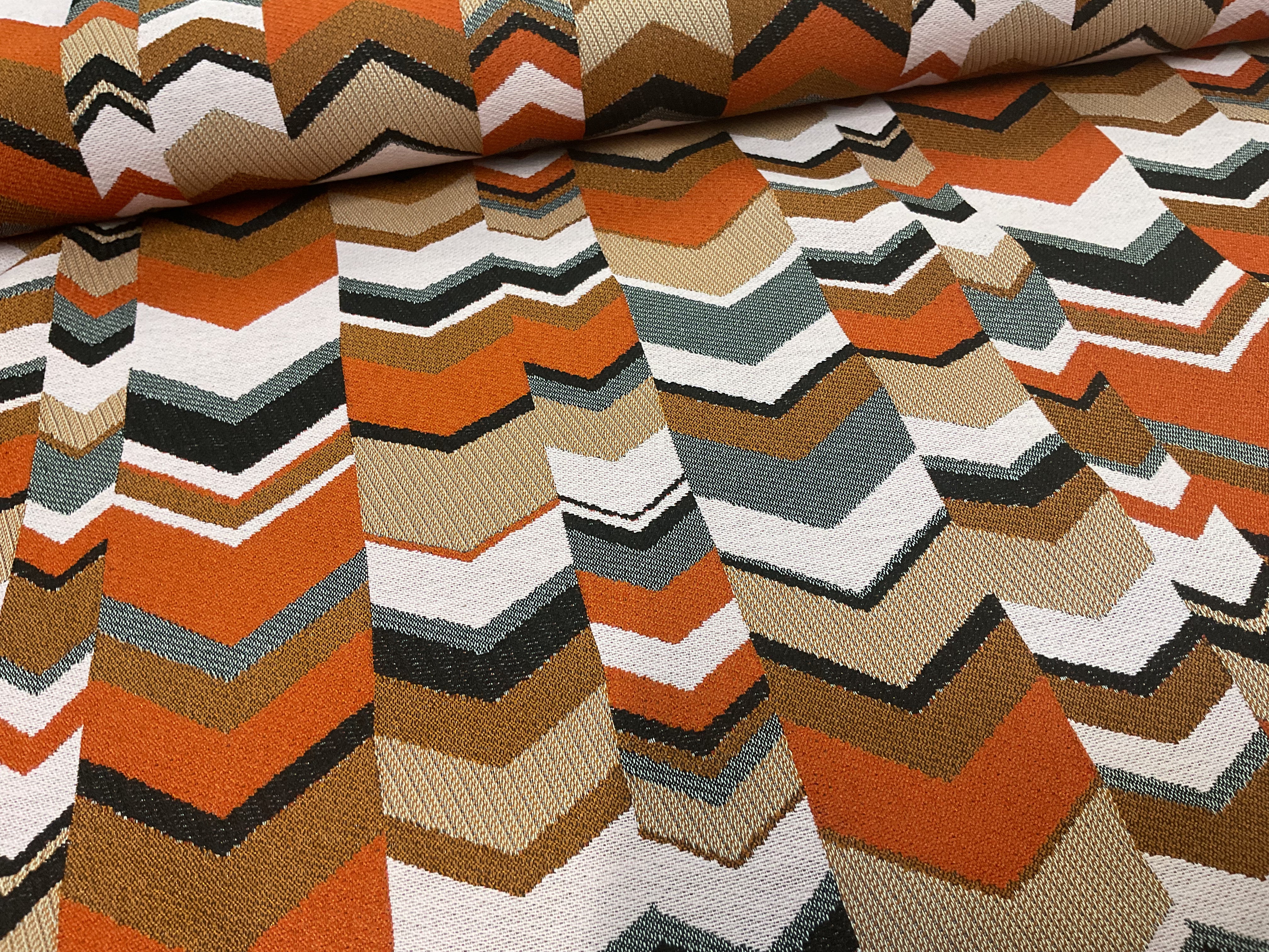 Chevron Stripe Tappestry