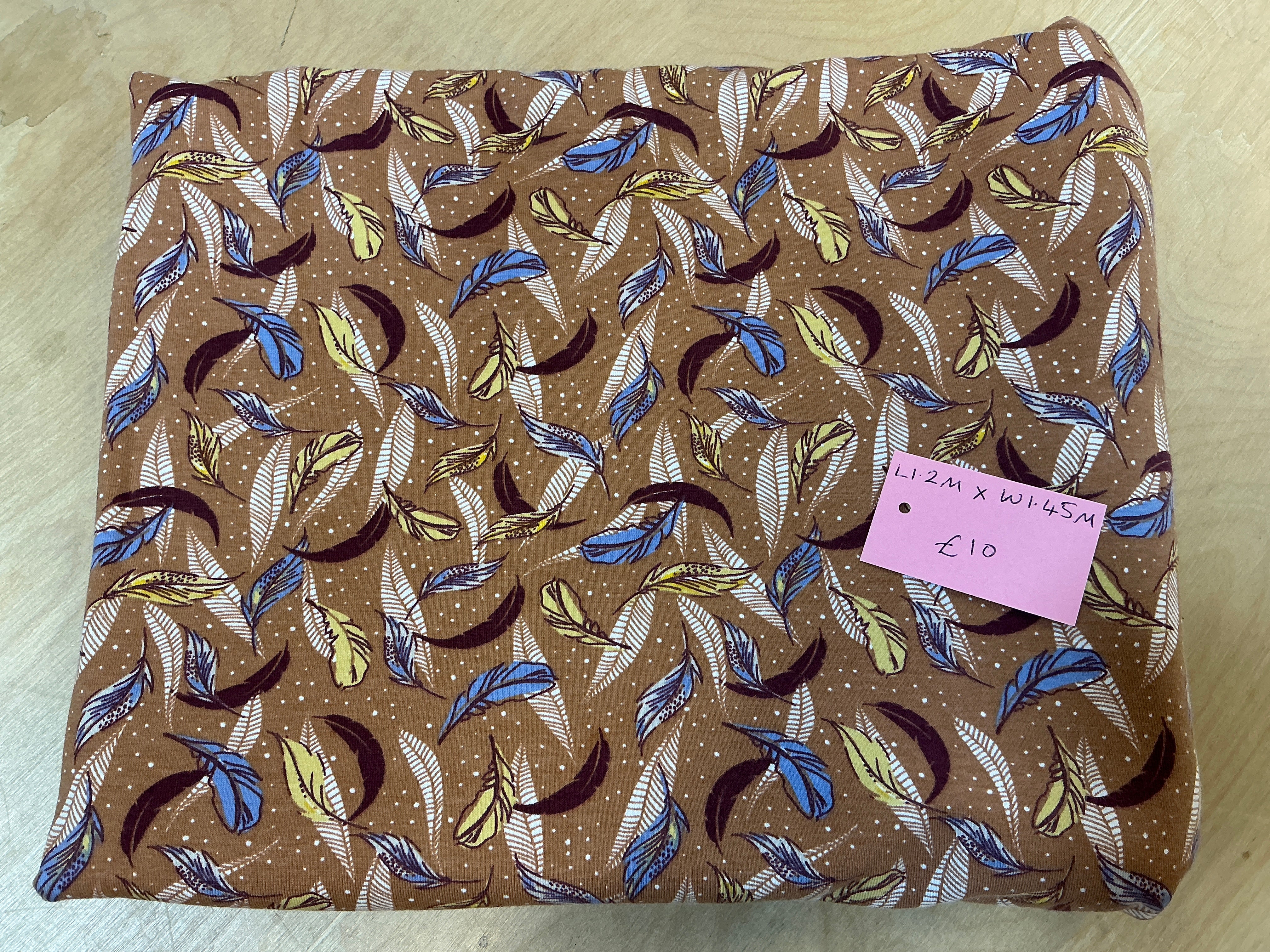 BOLT END - L1.2M x W1.45M Caramel Feathers Jersey
