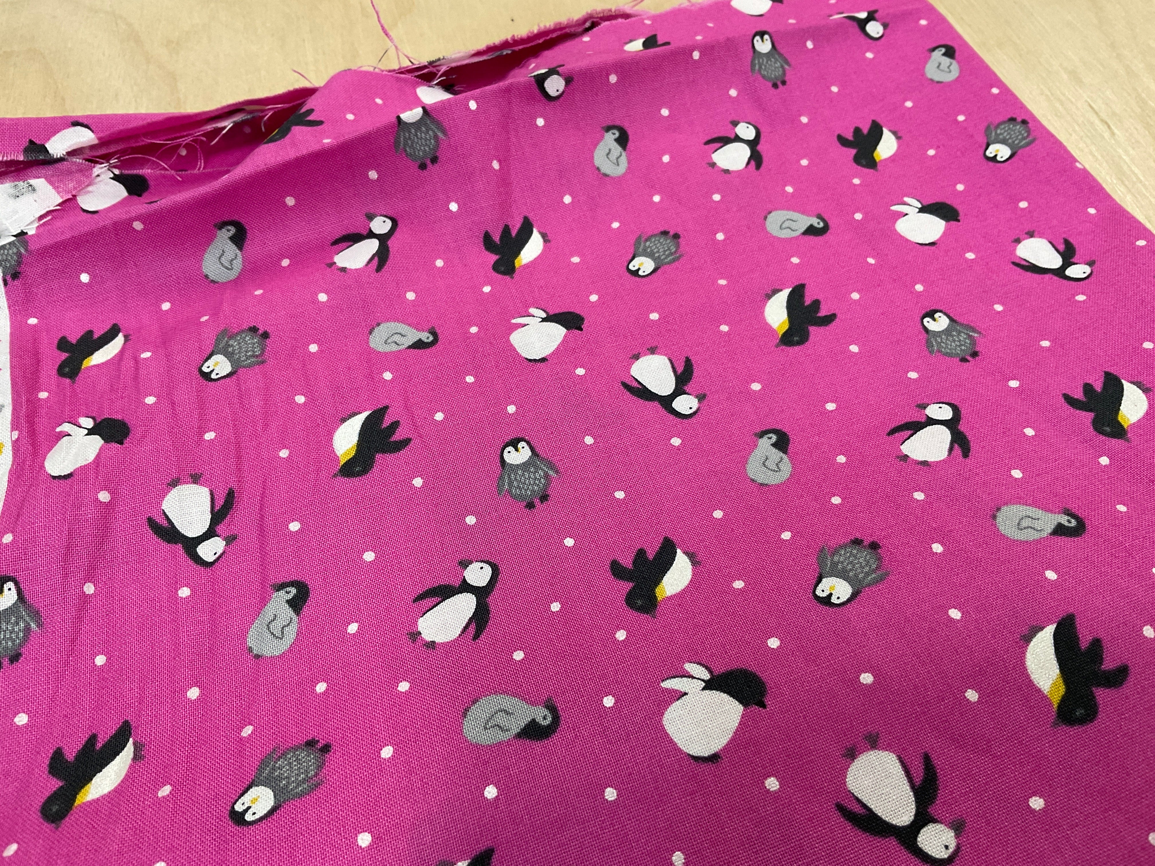 REMNANT  - L70cm x W110cm Pink Penguins Cotton