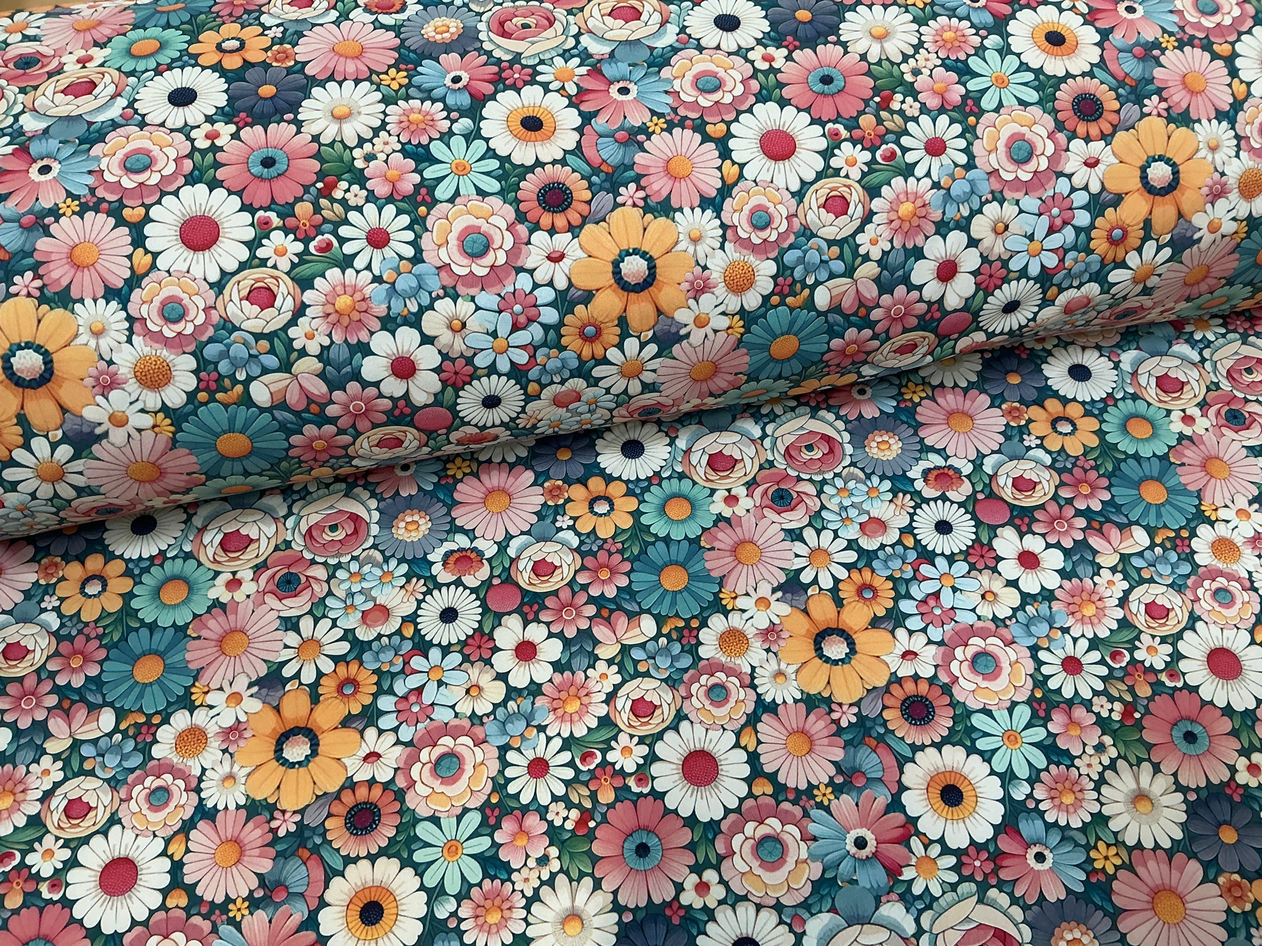 Colourful Daisies Softshell