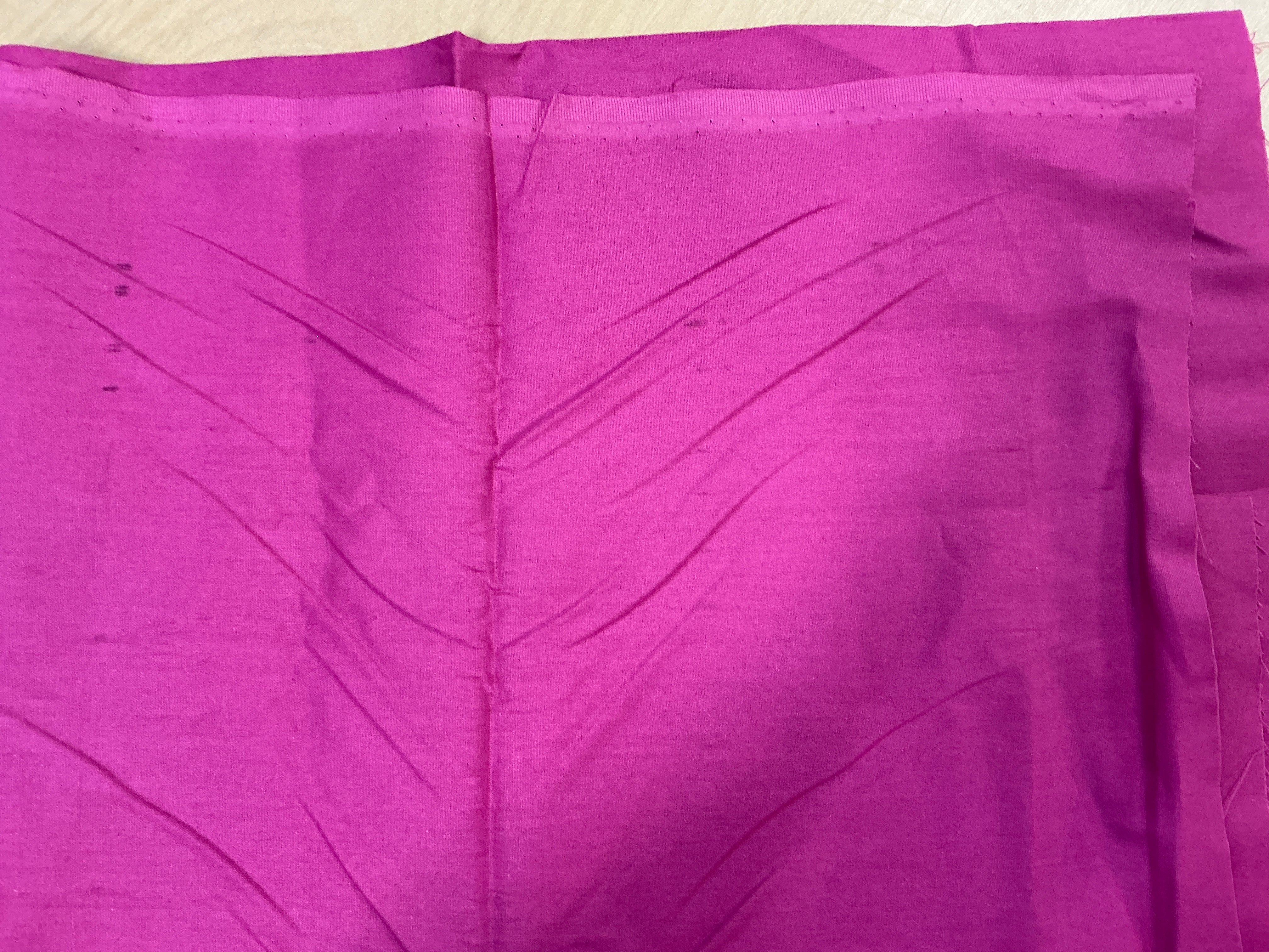 REMNANT  - (FLAWED) L65cm x W145cm Fuchsia Poplin