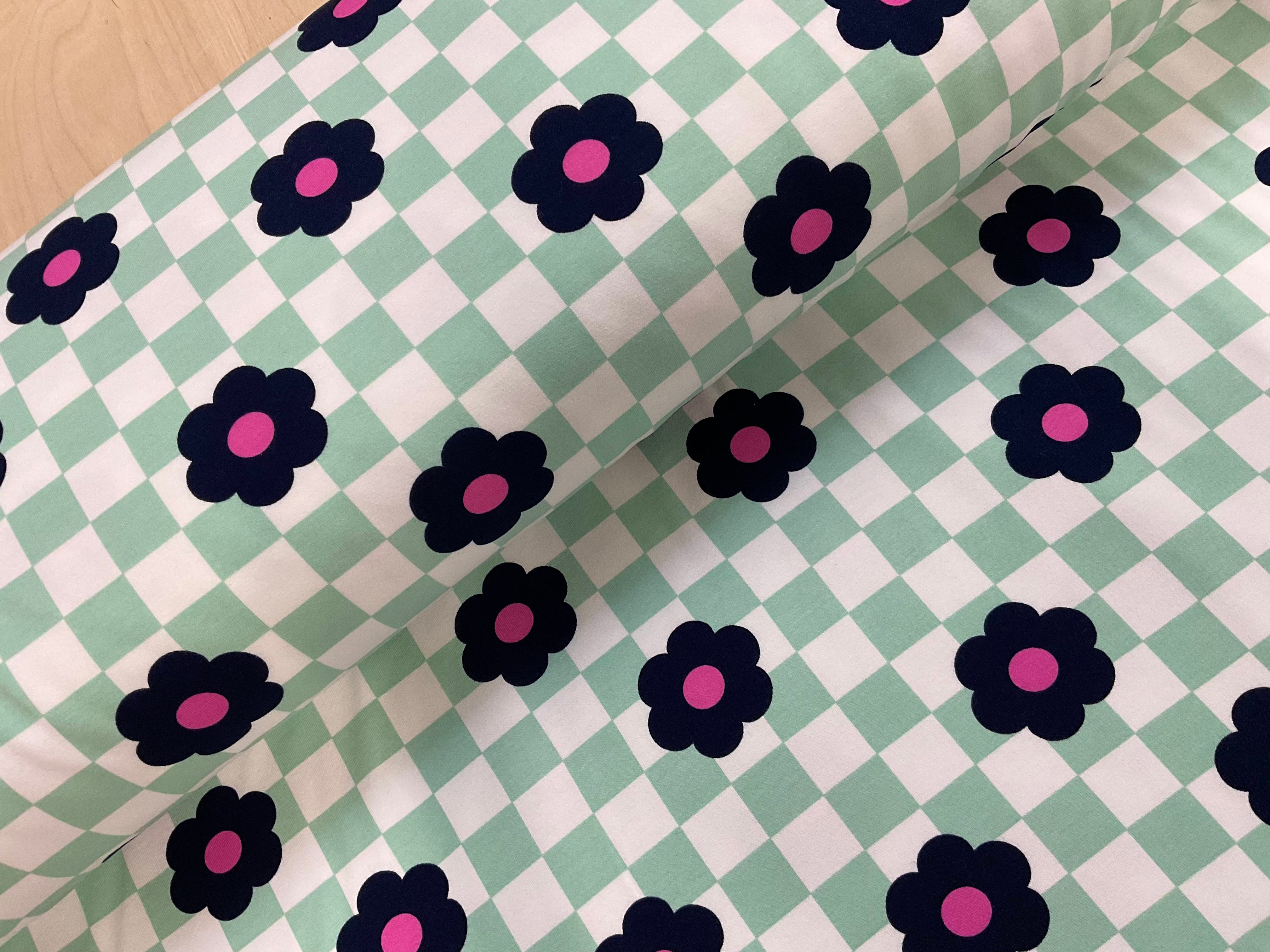 Flowers on Check Soft Sweat