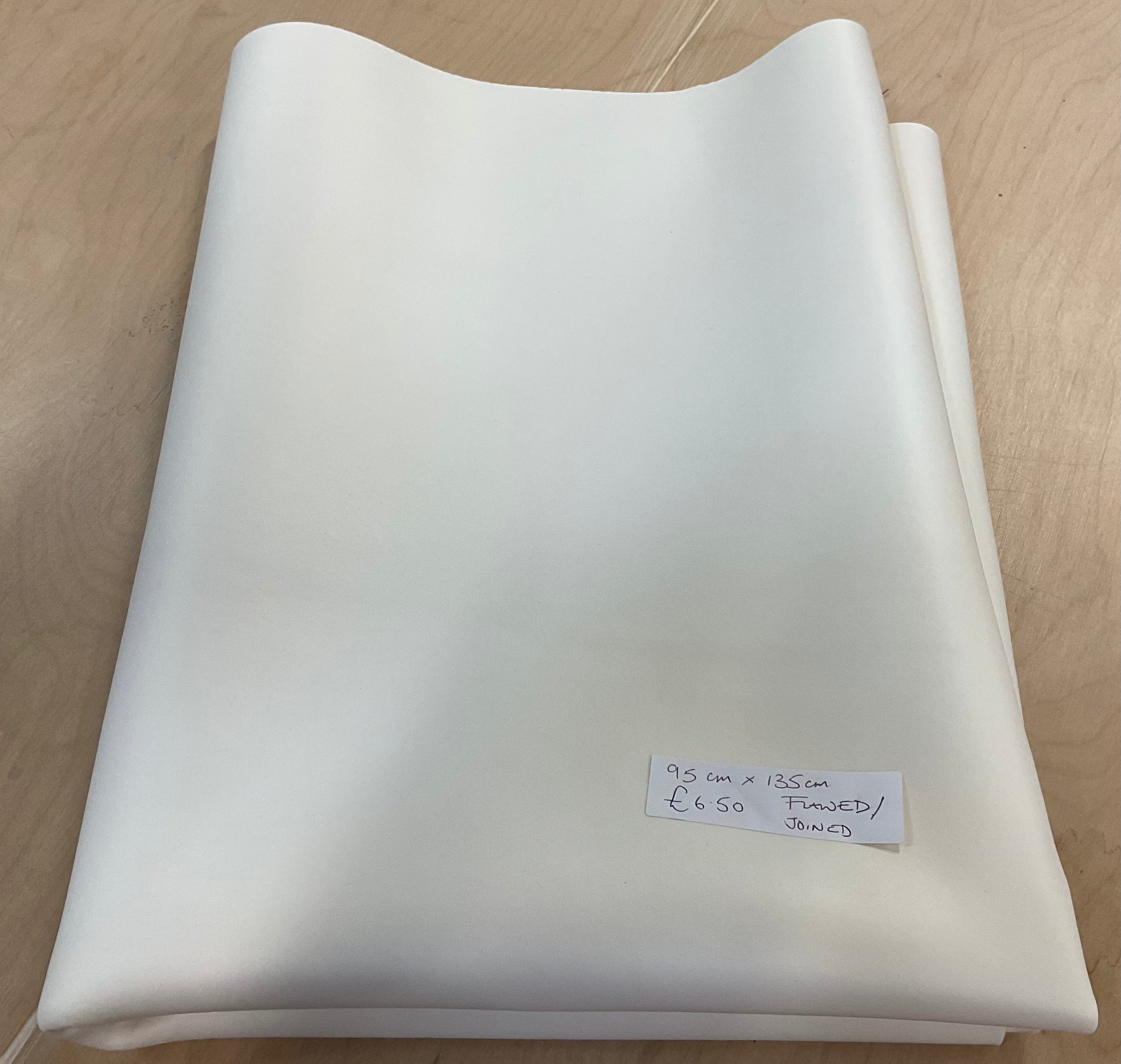 REMNANT  - (FLAWED) L 95cm x W 135cm cream table protector