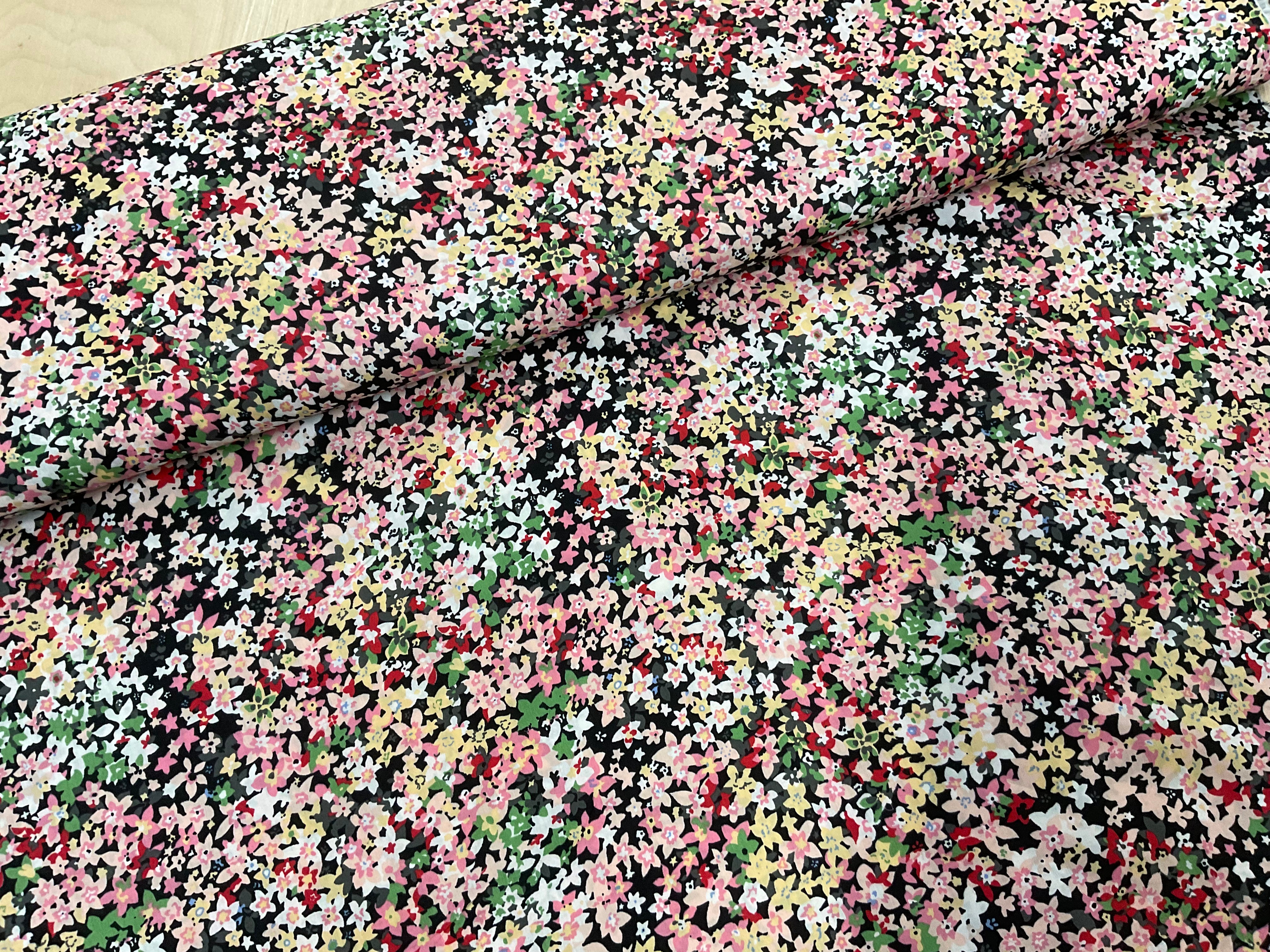 Flower burst Reds/Pinks Cotton Lawn