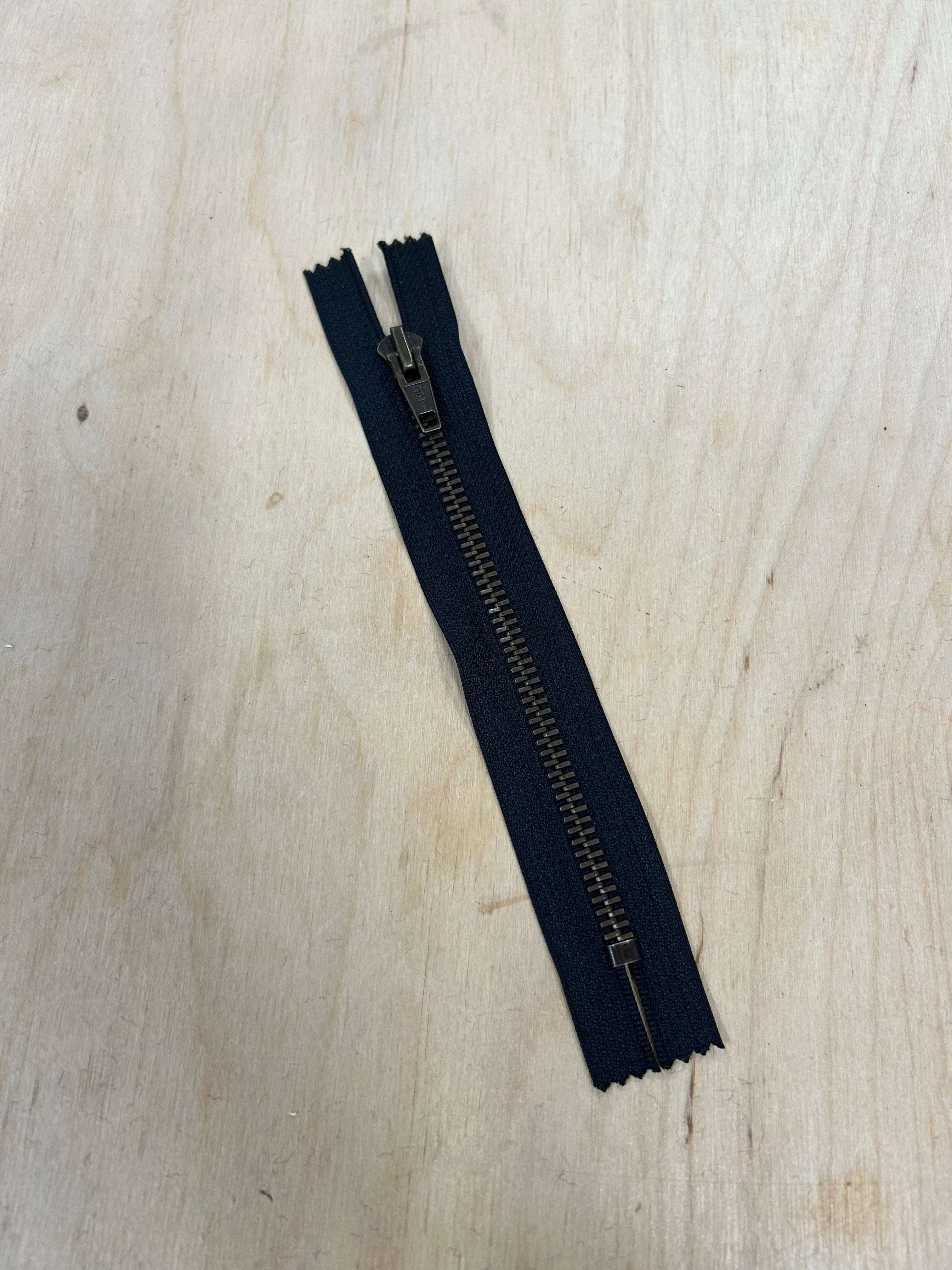 16cm Black and Antique Brass Closed End Zip