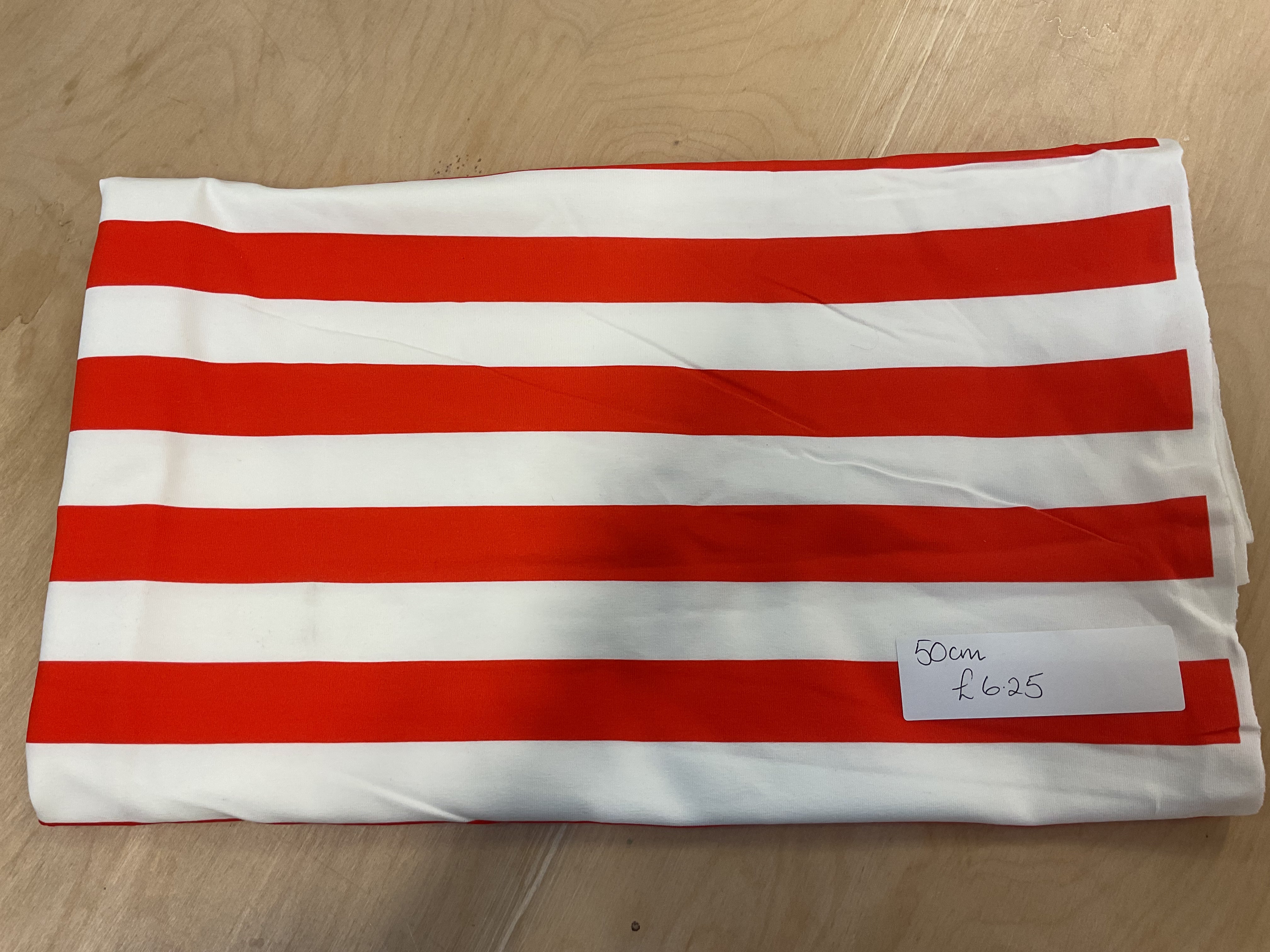 REMNANT  - 50cm red and white wide stripe jersey