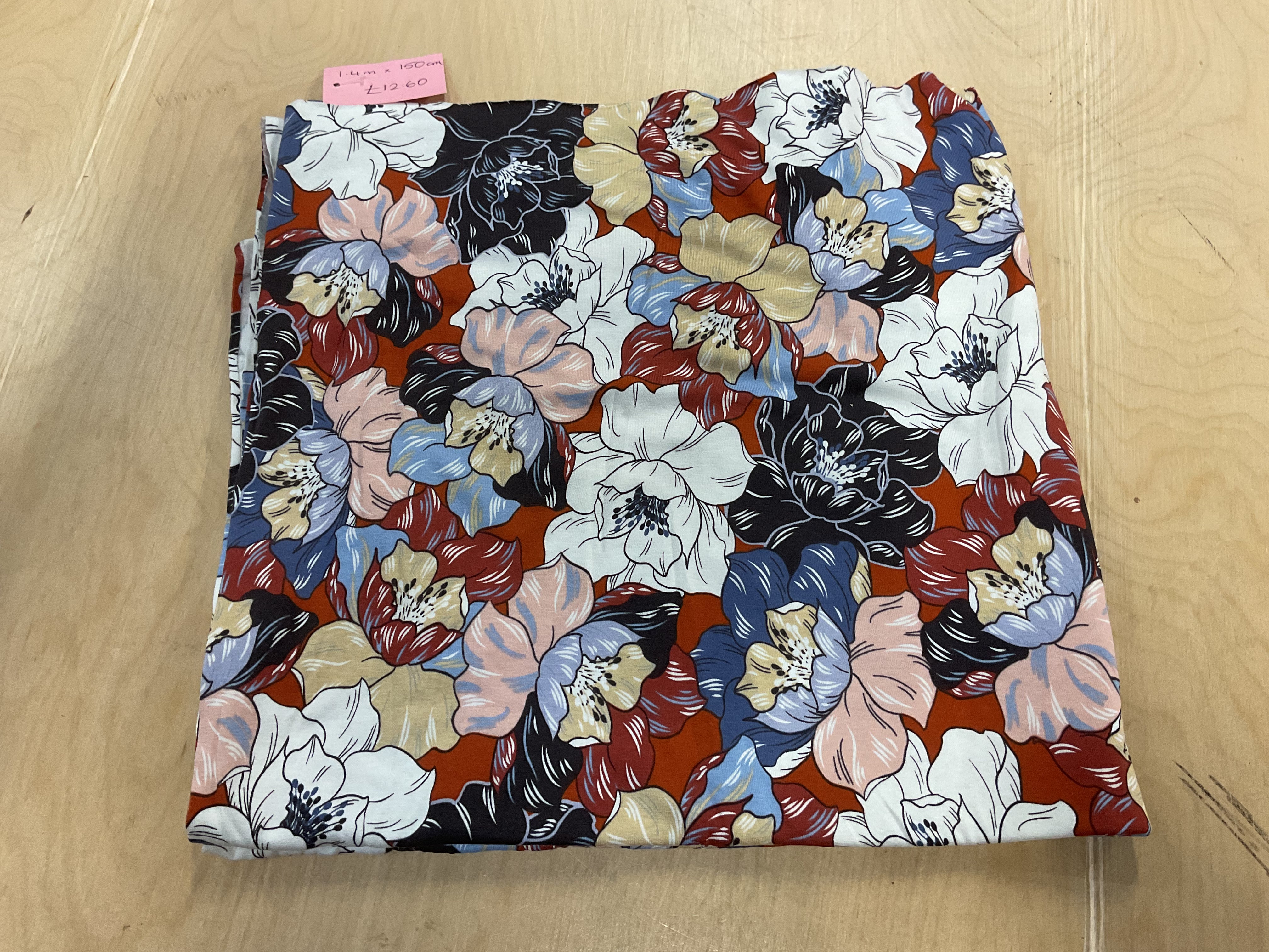 REMNANT  - 1.4m floral viscose jersey