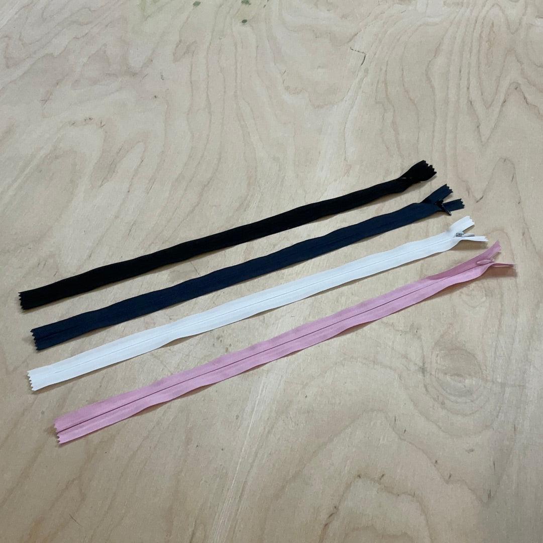 40cm Raspberry Invisible Zip 40cm / 16inch Invisible/concealed Zip – Little Legs Fabrics