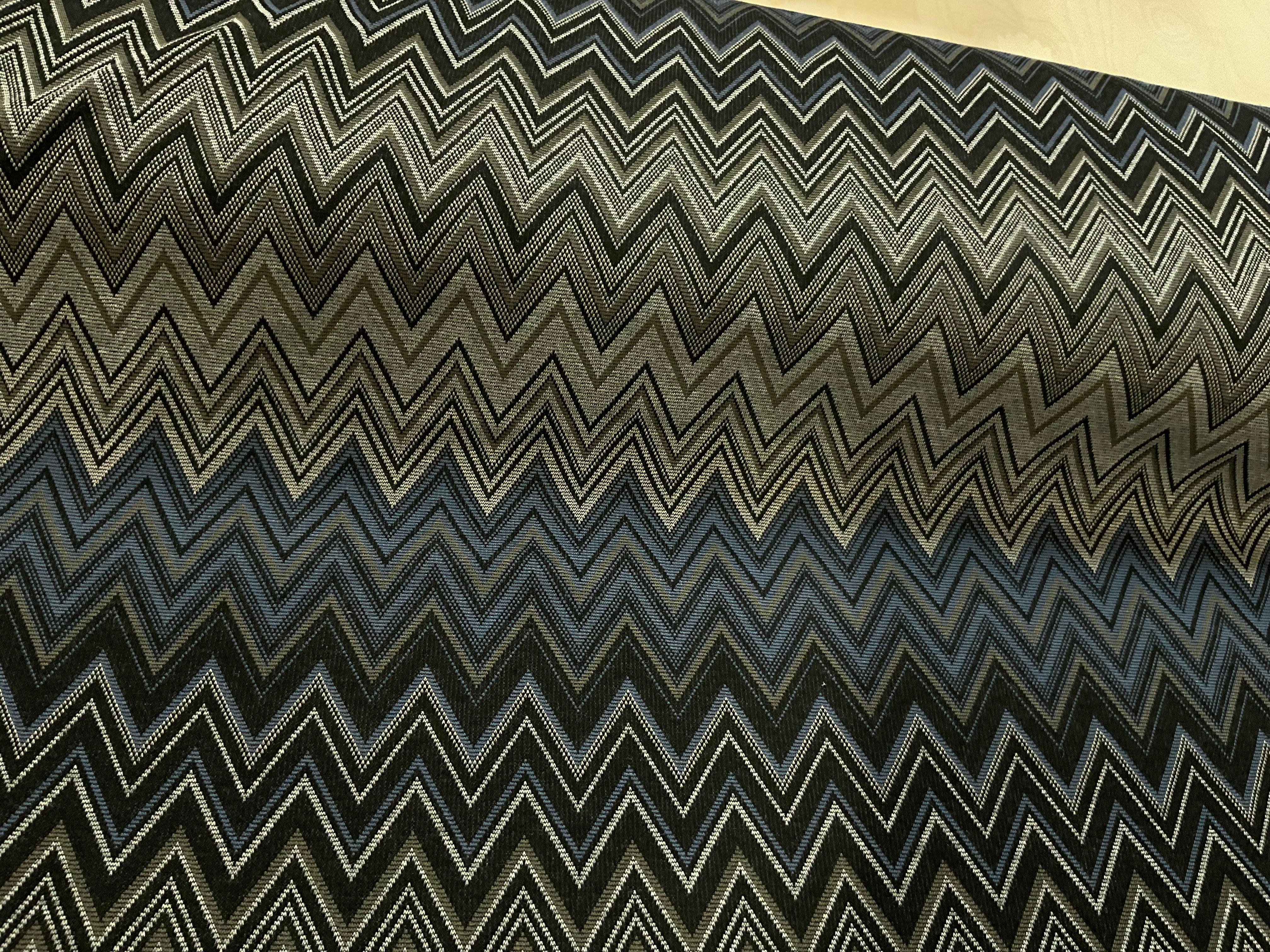 Zig Zag Interlock Jacquard